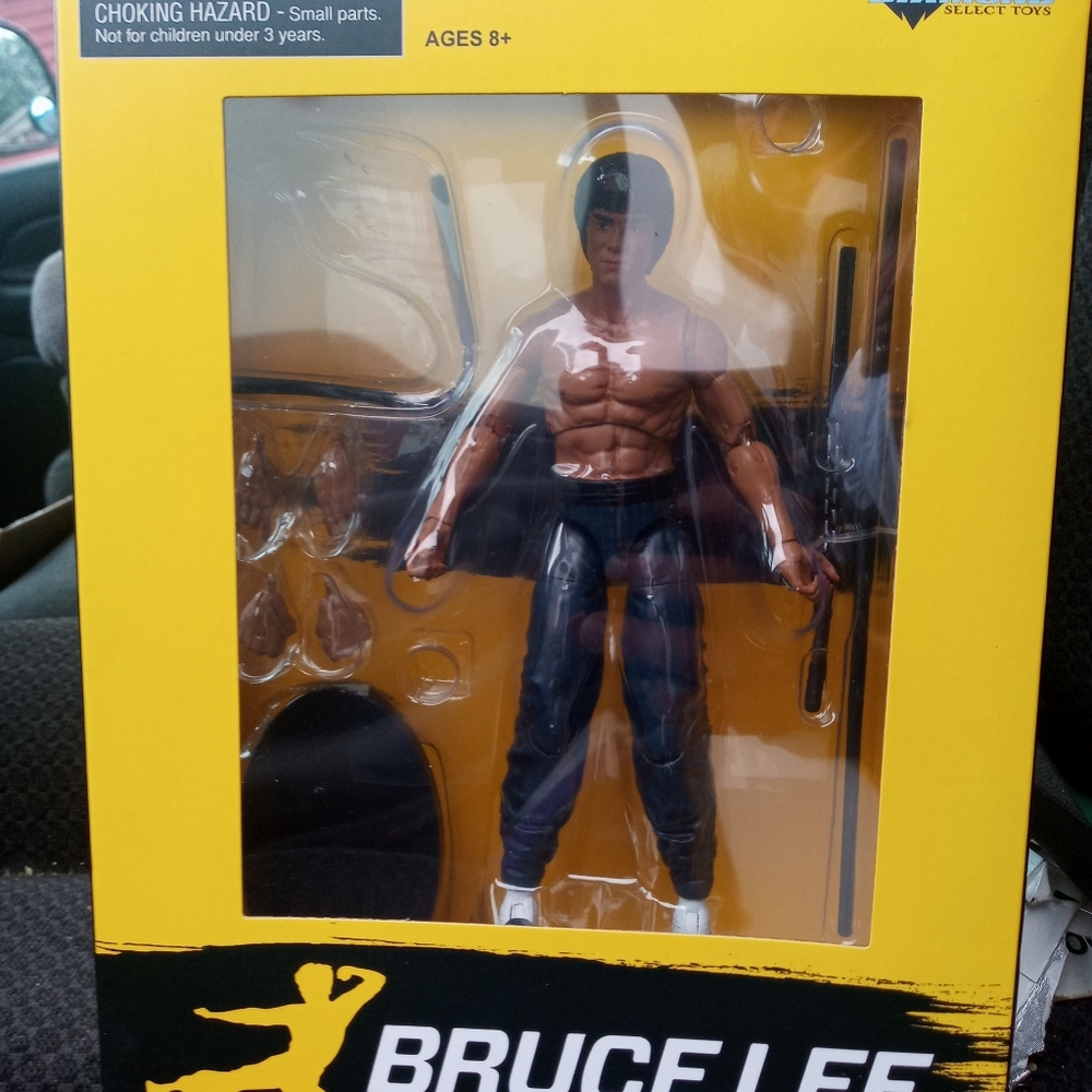 Diamond Select Toys: Bruce Lee Action Figure